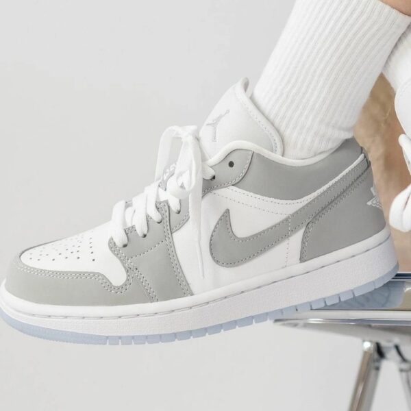 Buty Nike Air Jordan 1 Low Szare - DC0774-105 - obrazek 2