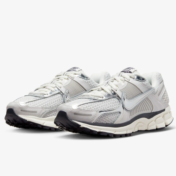 Buty Nike Zoom Vomero Szaro Srebrne - Photon Dust FD0884-025 - obrazek 2